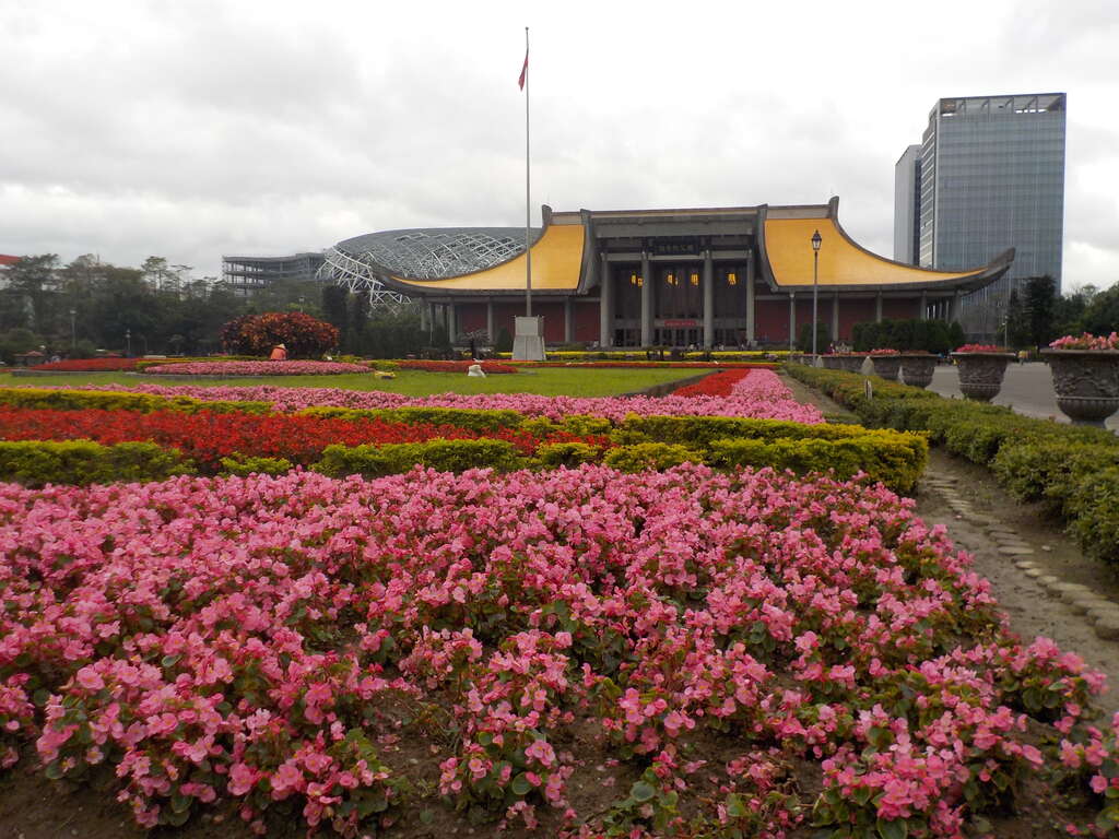 图4.闻名遐迩的国父纪念馆，是中外游客必访之处