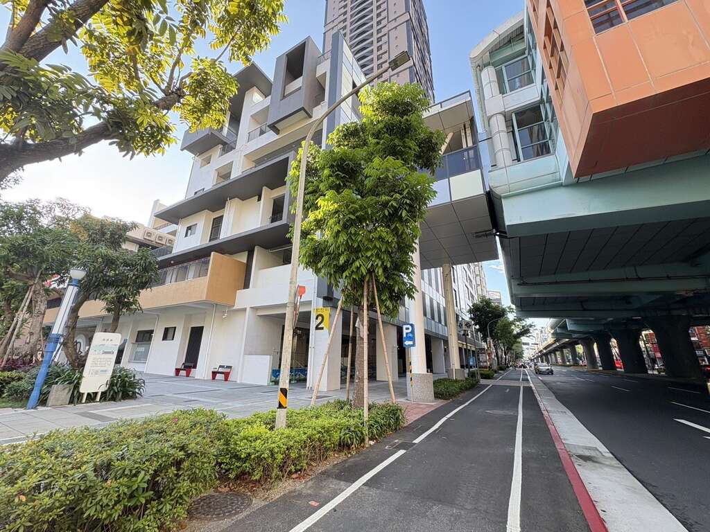 左侧面（图片来源：台北大众捷运股份有限公司）