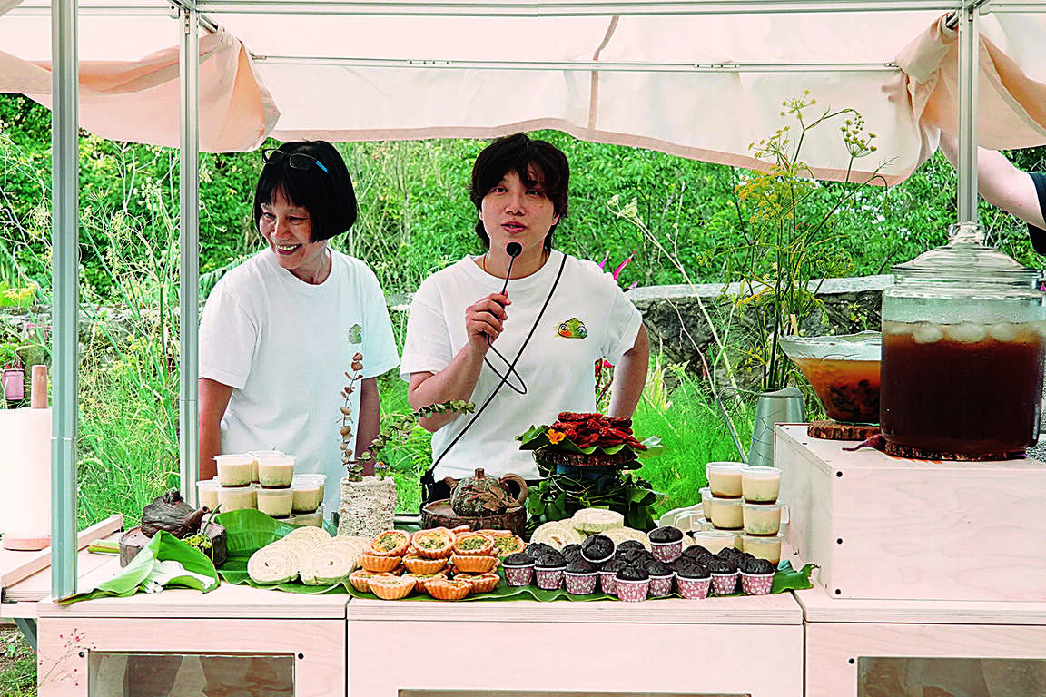 由学生开设的「Gulp Cafe」，邀请旅人品味山城的生活节奏。