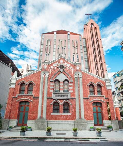 TAIPEI WINTER 2016 Vol.06　Unforgettable Food Tours – Dihua Street