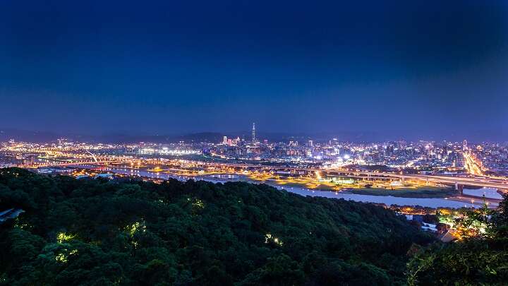 TAIPEI AUTUMN 2016 Vol.05 Paradise Within the Urban Jungle