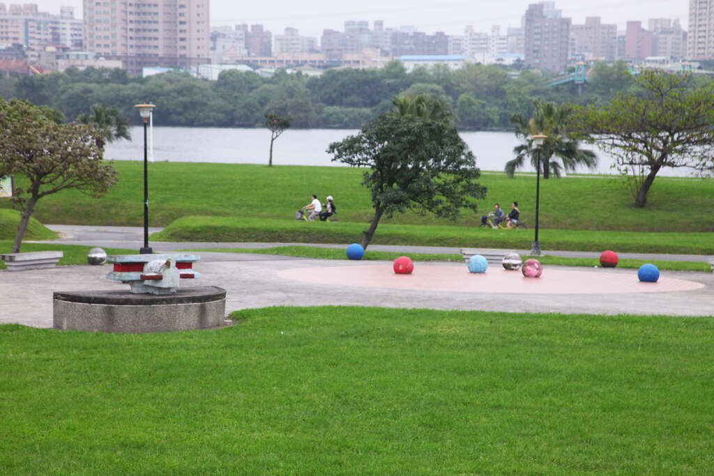 华中河滨公园 台北旅游网