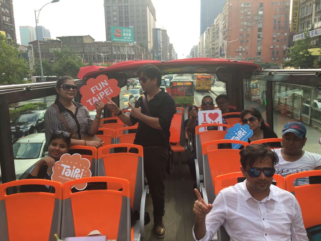 印度影人體驗最新啟用雙層觀光觀光巴士
