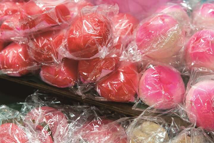 Yang Meihuei’s Old-styled Snacks