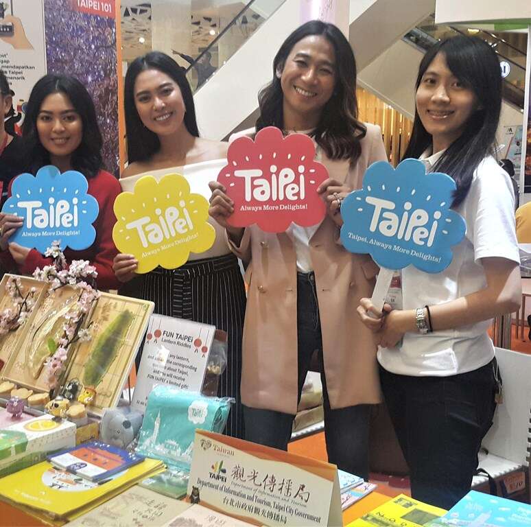 印尼知名美女部落客也来到台北展摊一起FUN_TAIPEI