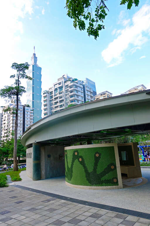 象山公園がリニューアル キッズ・スペースにアオガエル・パークが登場