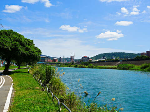 Shuangxi Riverside