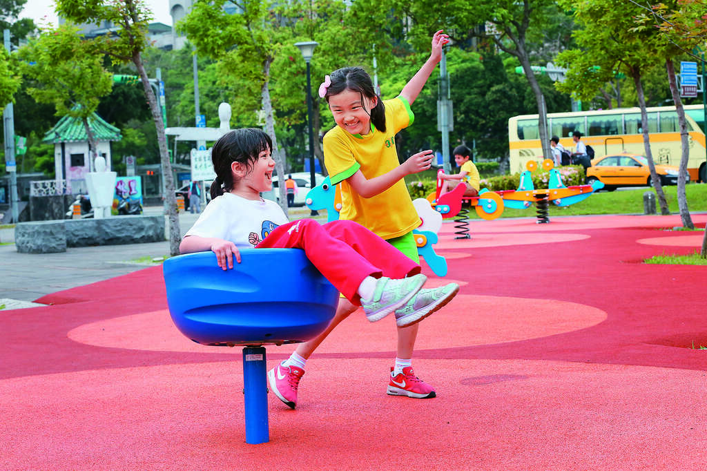 台北画刊107年5月第604期—台北市公园玩透透　孩子，我要你笑颜常开